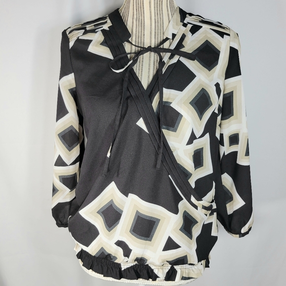 NY&Co Black/Tan/White Geometric Pattern Faux Wrap 3/4 Sleeve Top Size XSmall - Picture 1 of 11